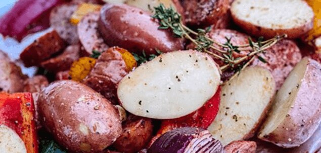 Roasted Potatoes with Smoked Sausage, Sweet Peppers and Red Onion Roasted Potatoes with Smoked Sausage, Sweet Peppers and Red Onion