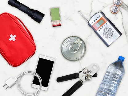 10 Emergency Kit Essentials